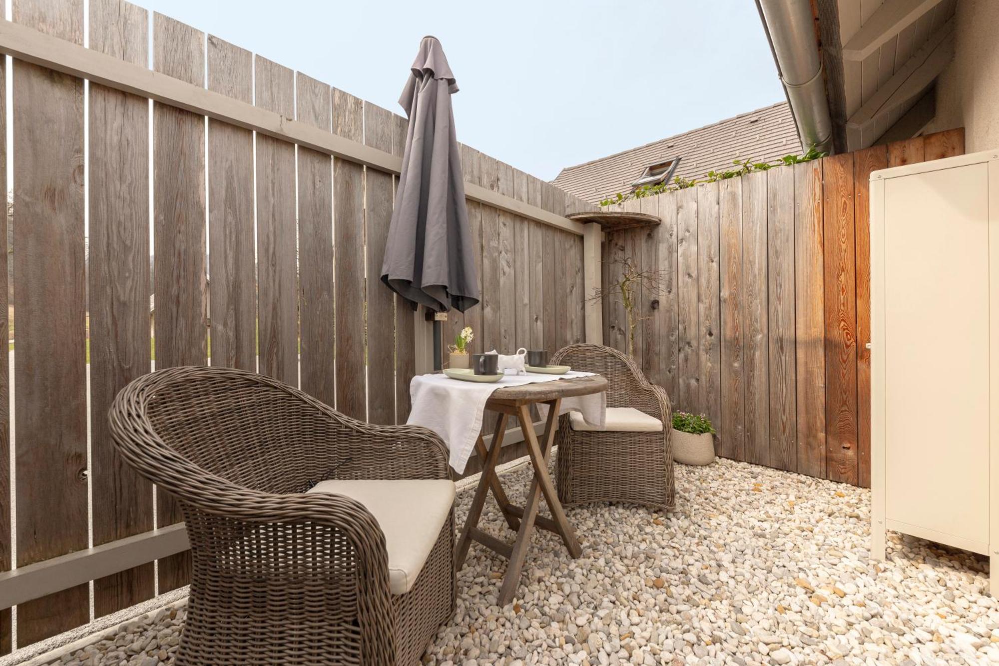 Garden Living Apartment Bled Exterior photo